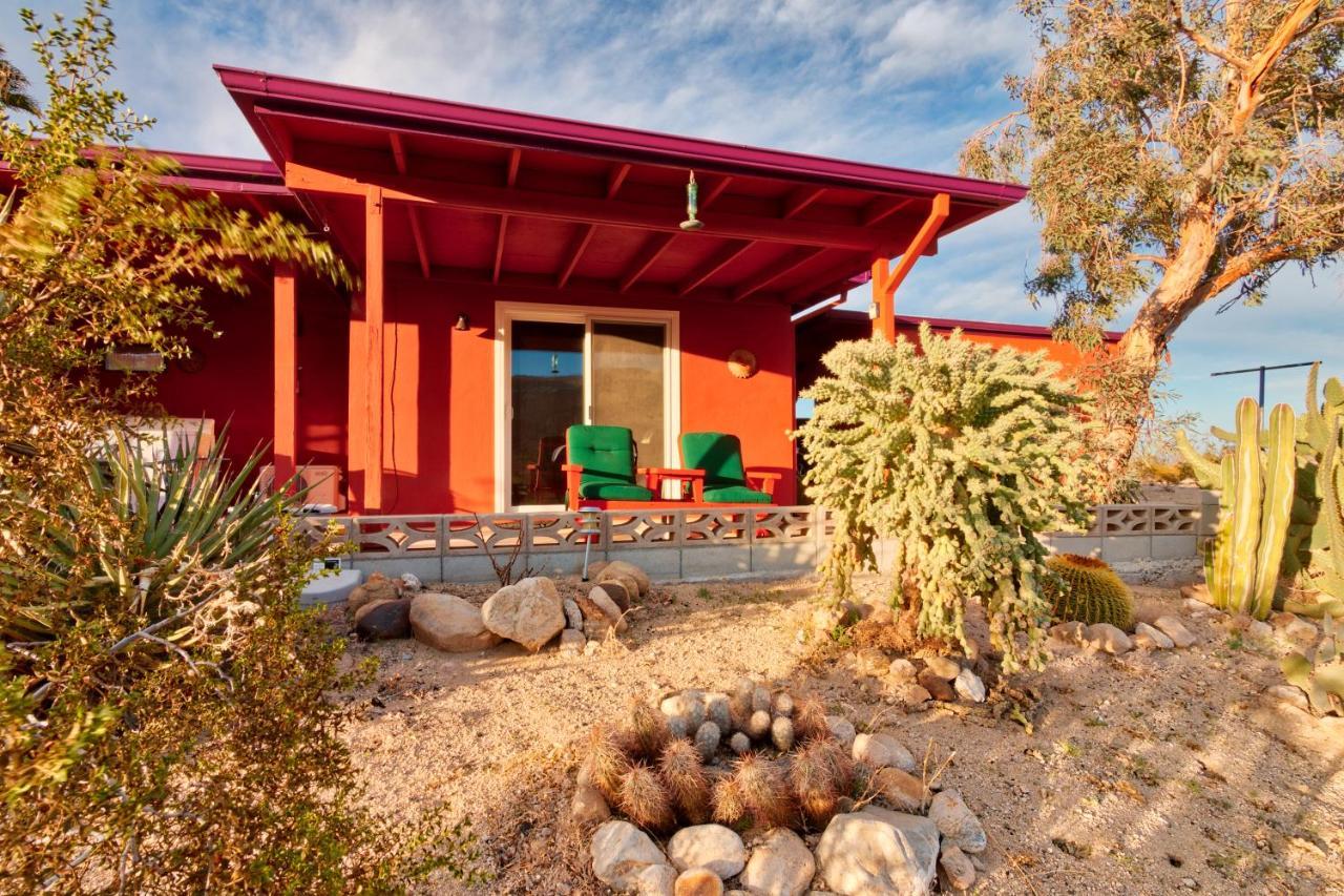 Chuck'S Cabin In A Joshua Tree Community 트웬티나인팜스 외부 사진
