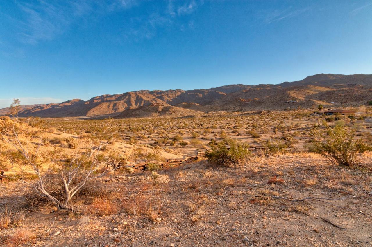 Chuck'S Cabin In A Joshua Tree Community 트웬티나인팜스 외부 사진