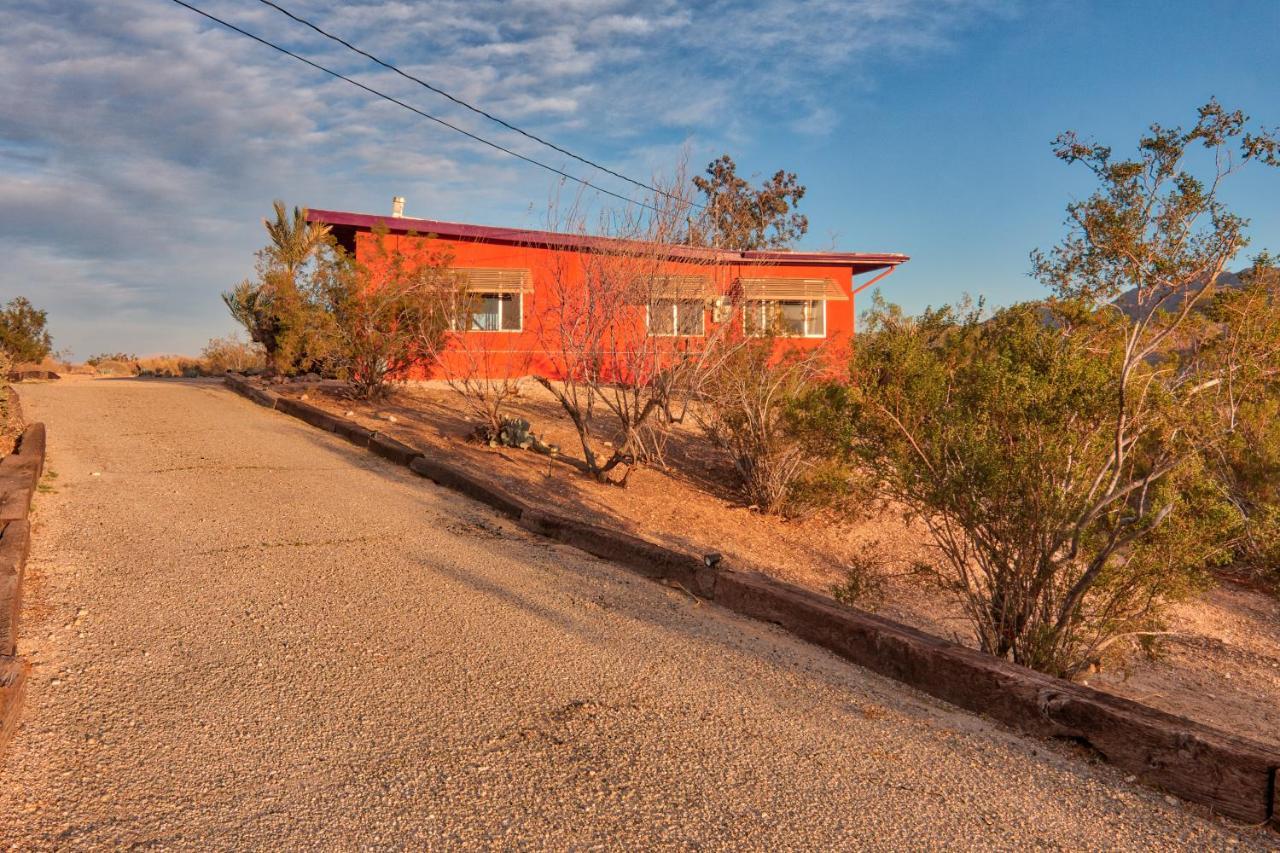Chuck'S Cabin In A Joshua Tree Community 트웬티나인팜스 외부 사진